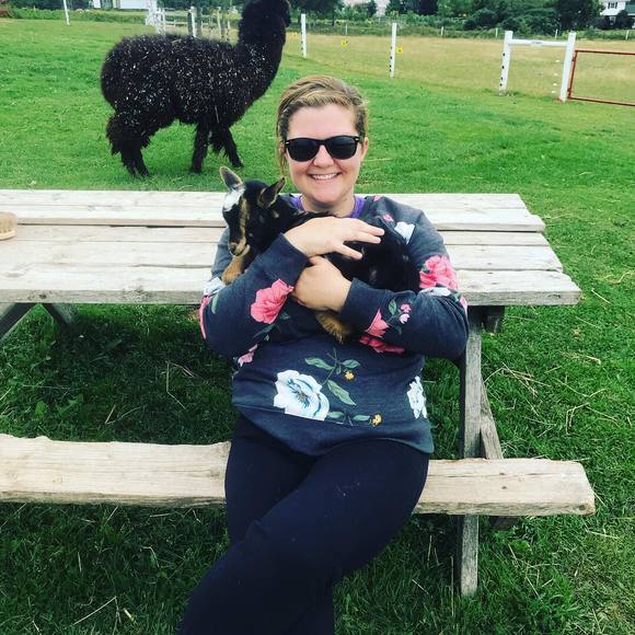 Meet your Posher, Faith - Picture 1 of 1